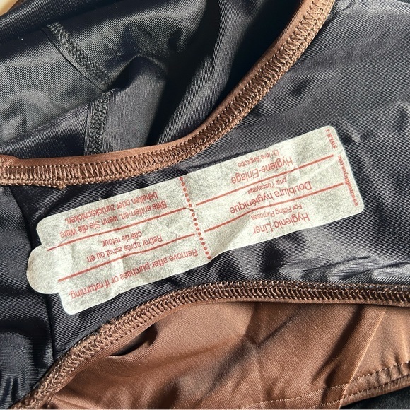 Lands’s End chocolate brown one piece halter bathing suit size 16, NWOT - Picture 7 of 7